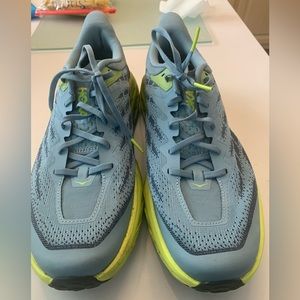Hoka Speedgoat 5 mens Running Shoes Excellent condition,you will be pleased.